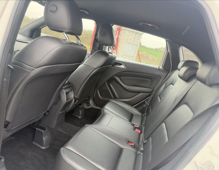 Mercedes-Benz Třídy B Kombi 1,5 l 80 kw