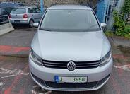 Volkswagen Touran 1