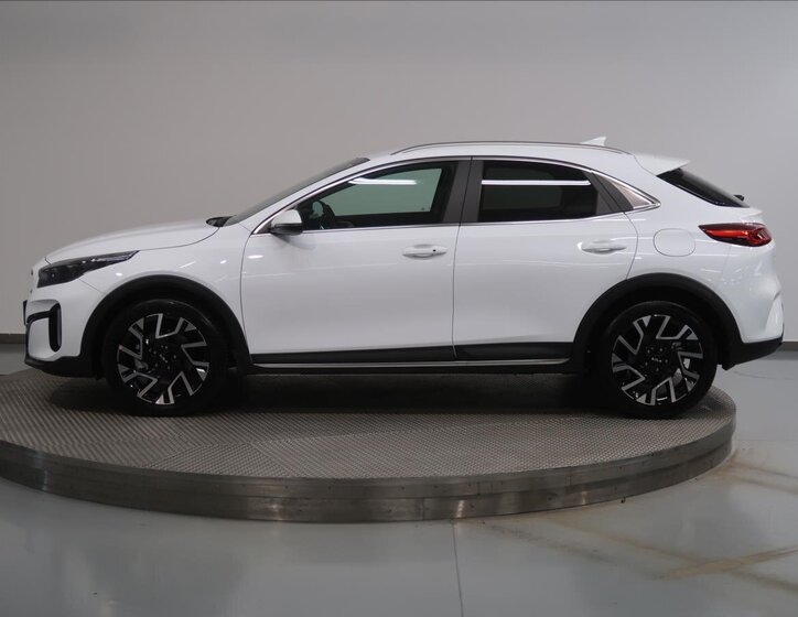 KIA XCeed CUV / Crossover 1,5 l 103 kw