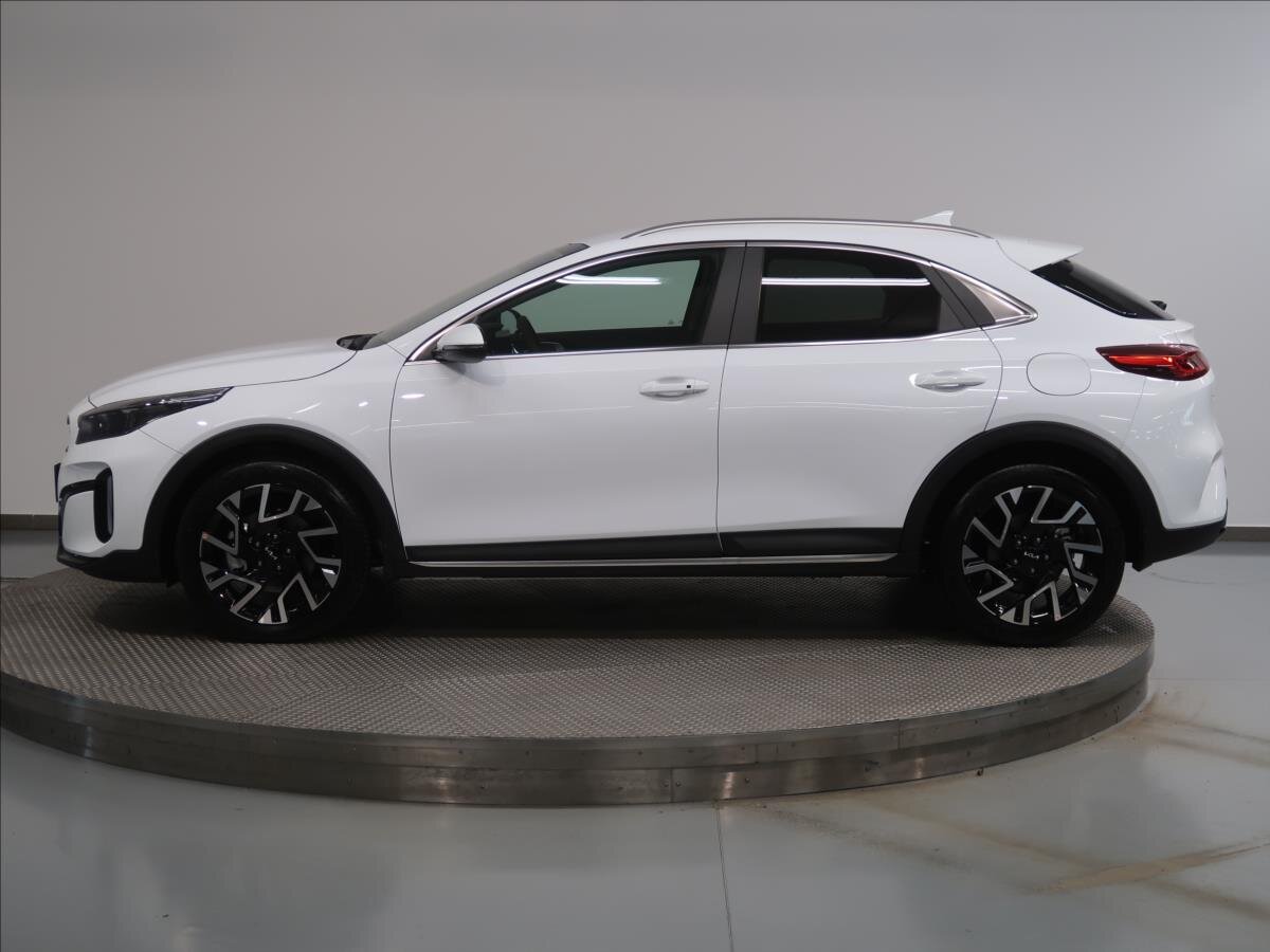 KIA XCeed CUV / Crossover 1,5 l 103 kw