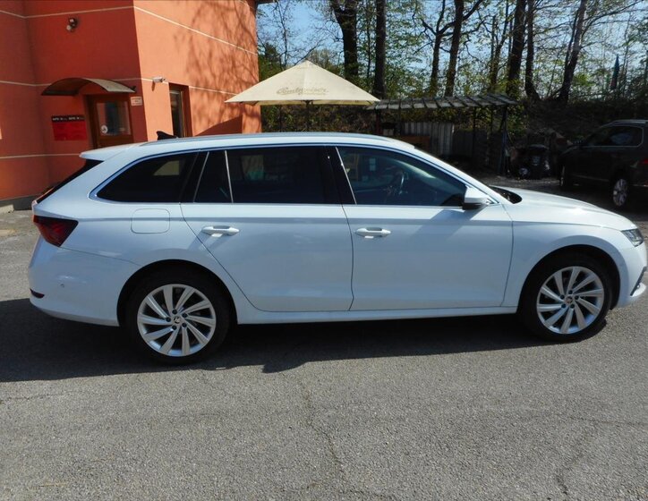Škoda Octavia Kombi 2,0 l 110 kw