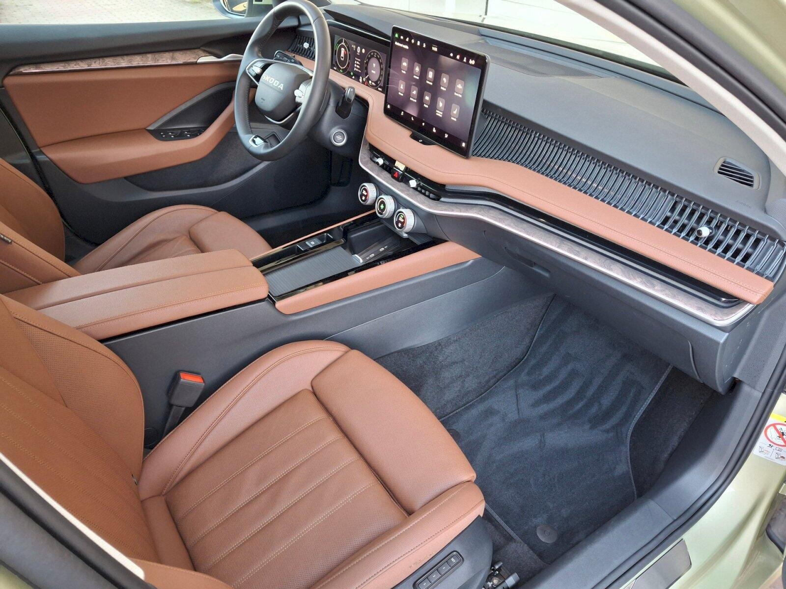 Škoda Superb Kombi 1,5 l 150 kw