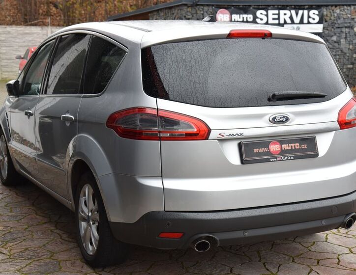 Ford S-MAX 10