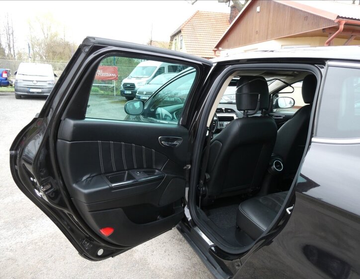 Lancia Delta Hatchback 1,4 l 88 kw