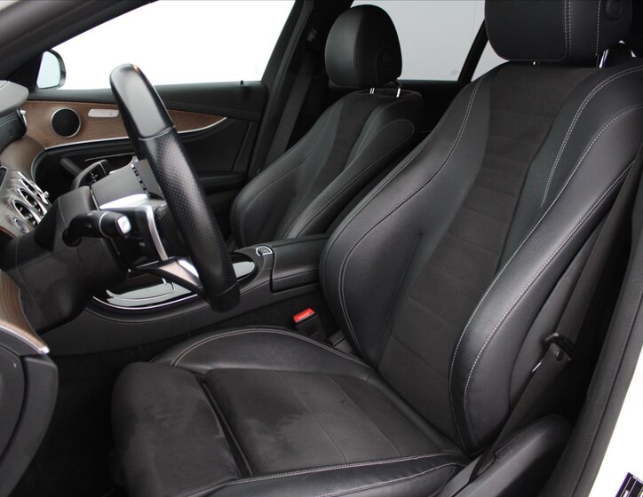 Mercedes-Benz Třídy E Kombi 2,0 l 143 kw