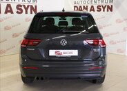 Volkswagen Tiguan 5
