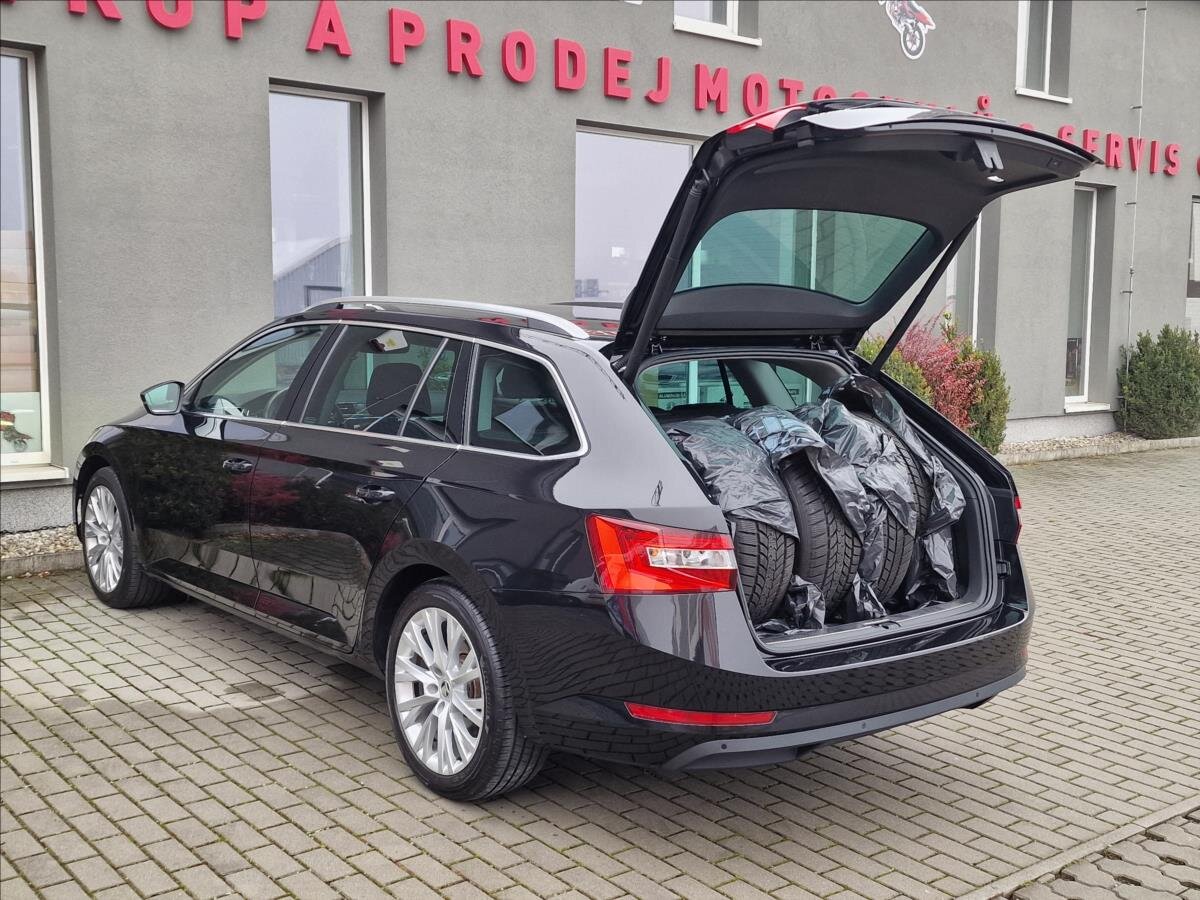 Škoda Superb