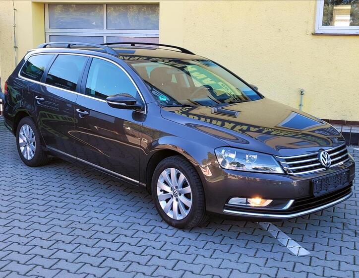 Volkswagen Passat 1