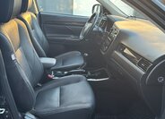 Mitsubishi Outlander SUV / Terénní 2,3 l 110 kw