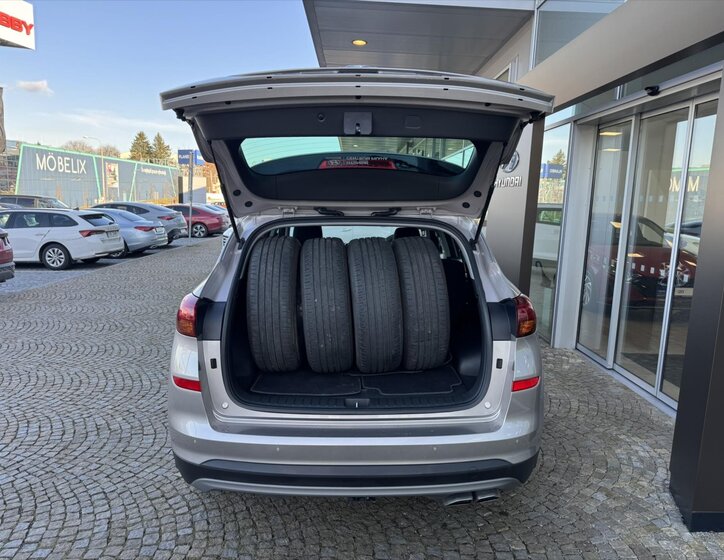 Hyundai Tucson SUV 1,6 l 130 kw