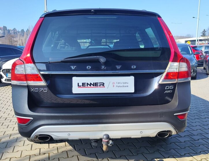 Volvo XC70 Kombi 2,4 l 158 kw