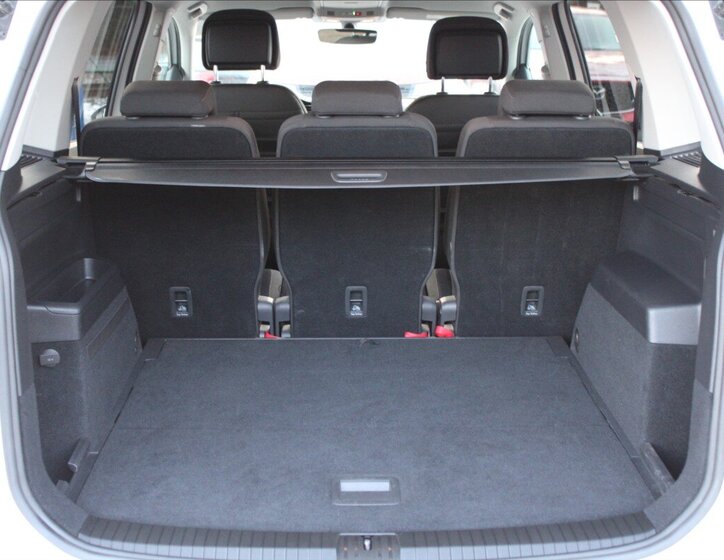 Volkswagen Touran MPV 1,5 l 110 kw