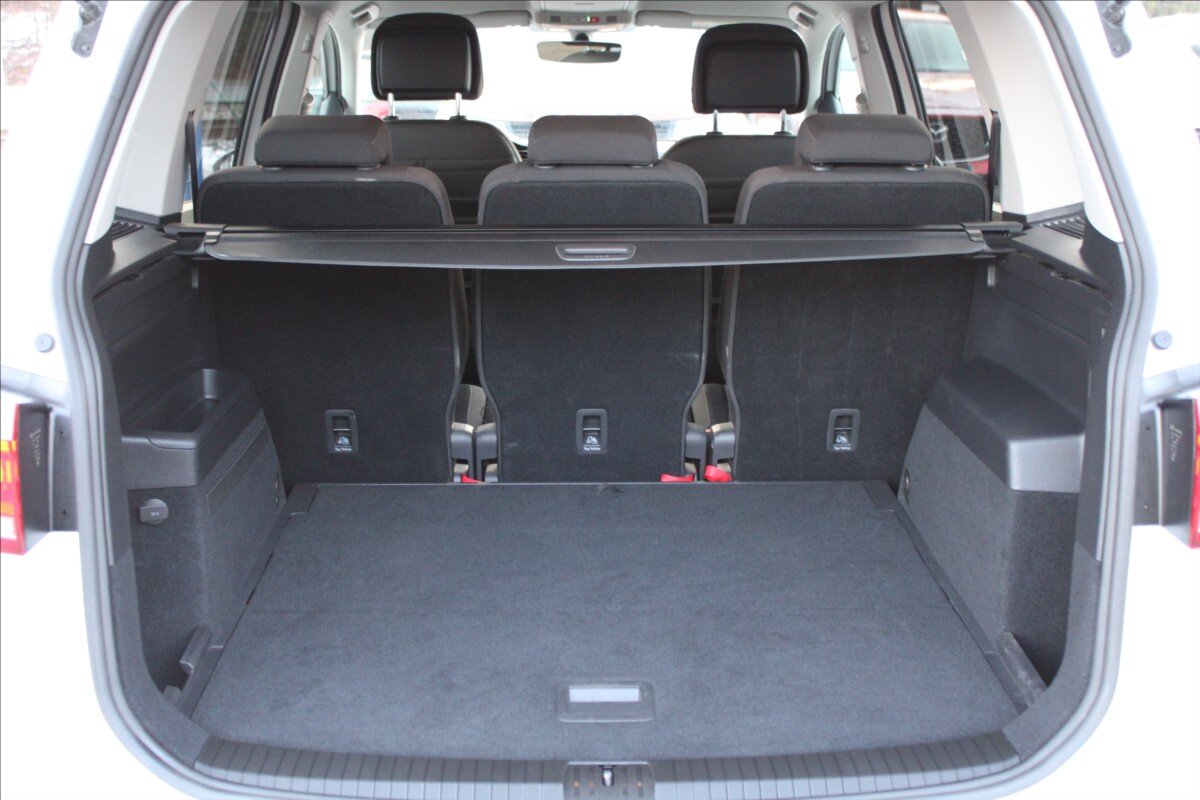 Volkswagen Touran MPV 1,5 l 110 kw