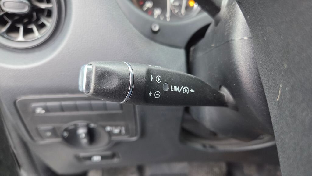 Mercedes-Benz Vito Skříň 2,0 l 120 kw