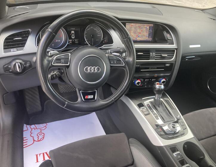 Audi S5 11