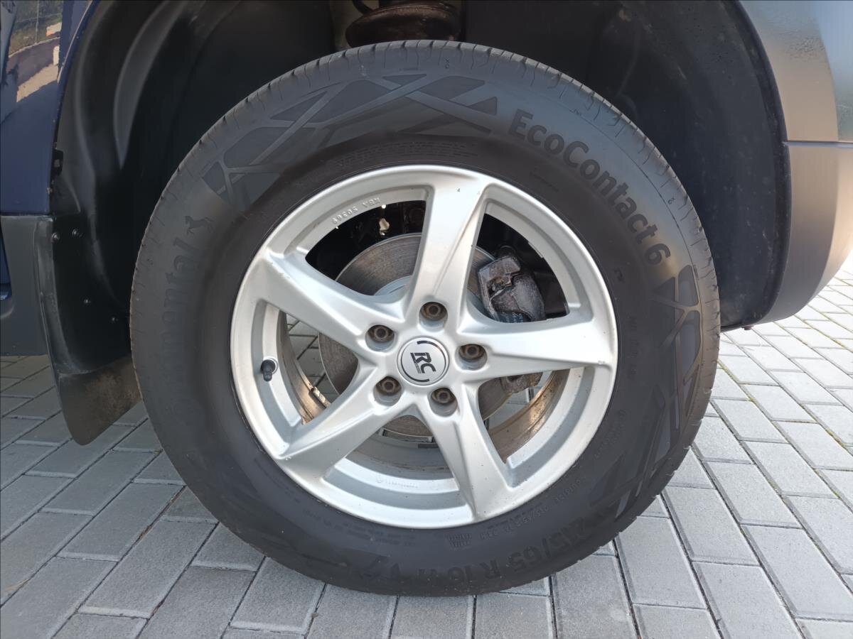 Dacia Duster SUV 1,6 l 77 kw