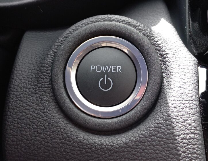 Toyota Yaris Cross CUV / Crossover 1,5 l 68 kw