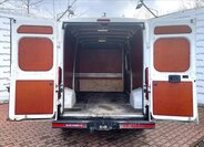 Peugeot Boxer Skříň 2,2 l 121 kw