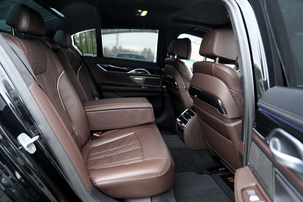 BMW Řada 7 Sedan 3,0 l 250 kw