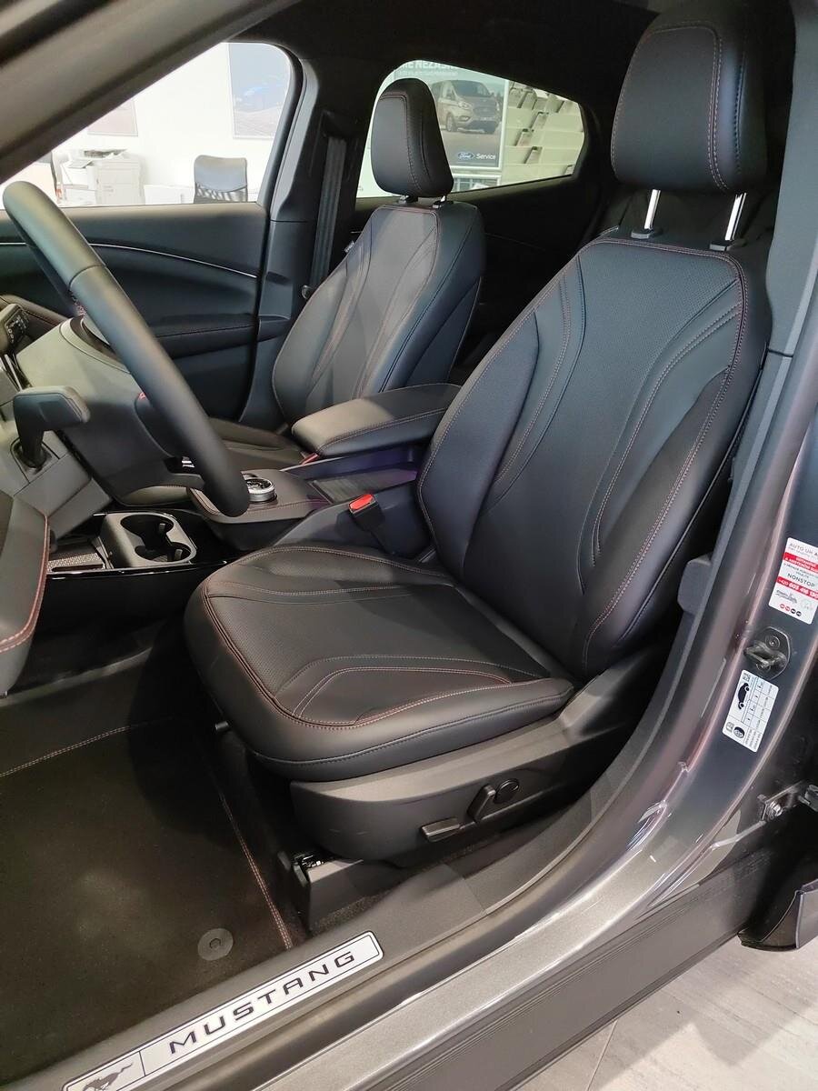 Ford Mustang Mach-E SUV 0,0 198 kw