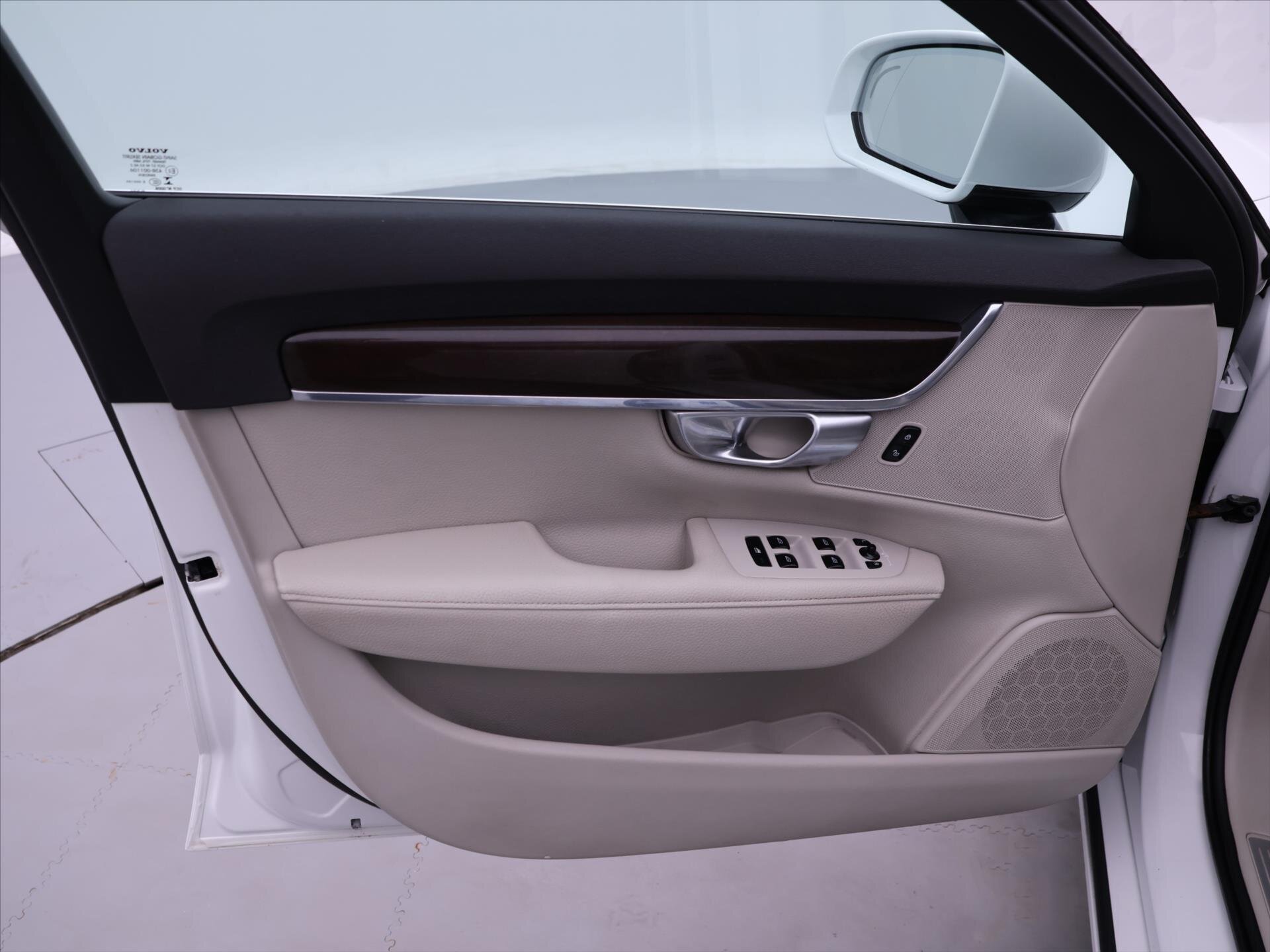 Volvo V90 Kombi 2,0 l 140 kw