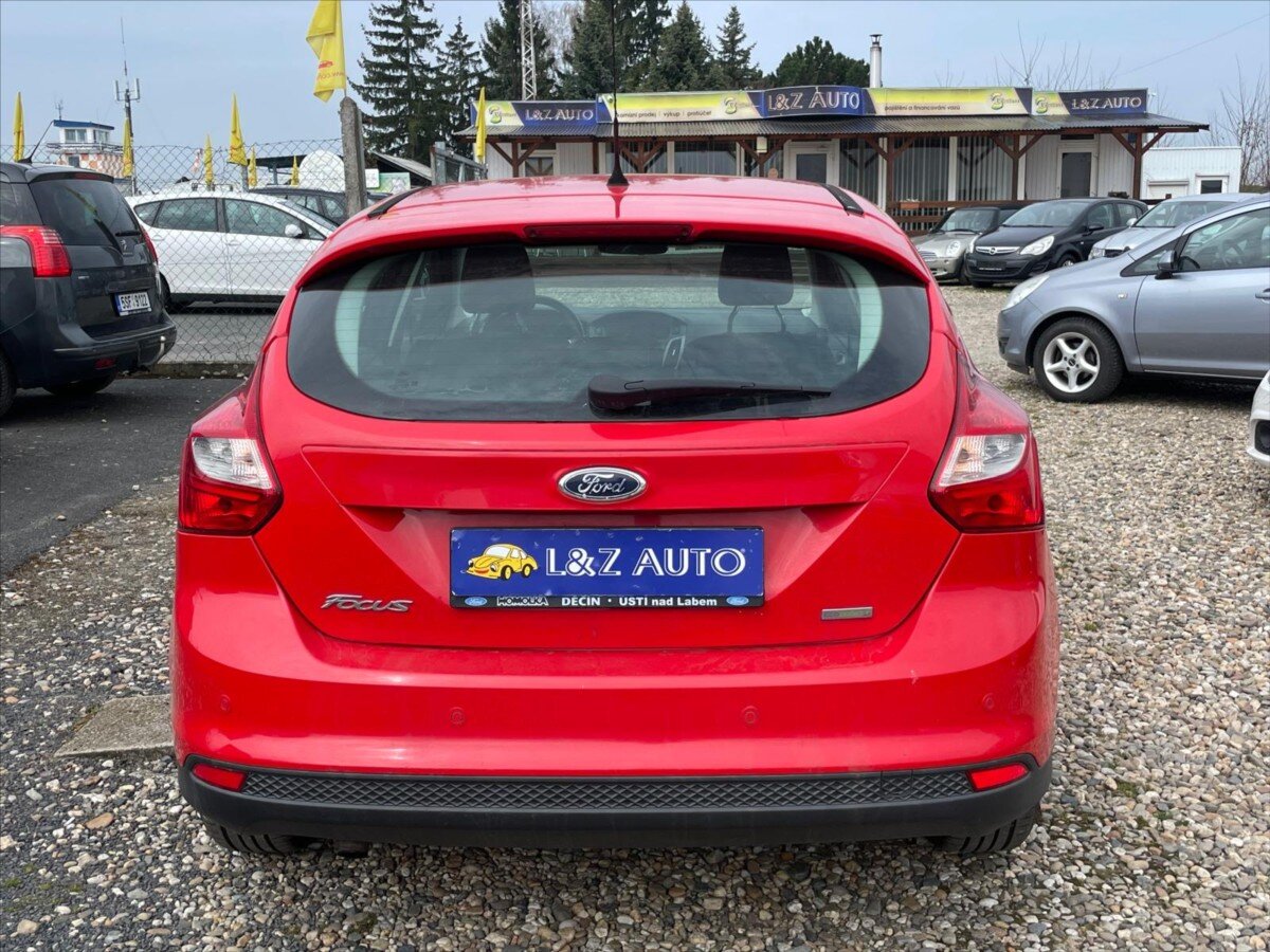 Ford Focus Hatchback 998,0 74 kw