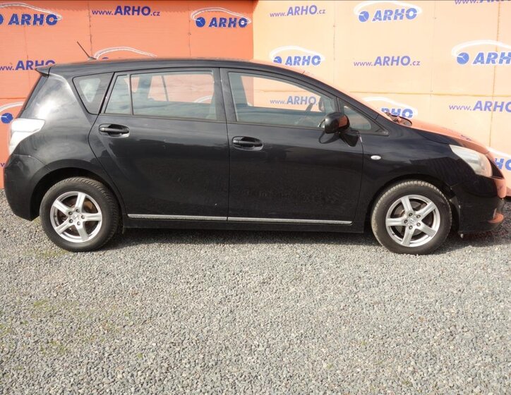 Toyota Verso MPV 1,6 l 97 kw