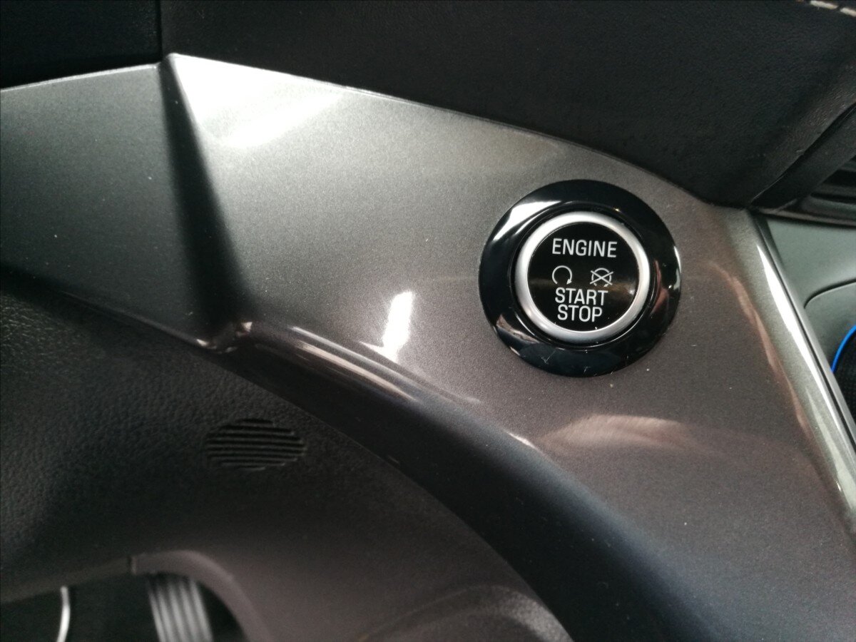 Ford Kuga SUV / Terénní 2,0 l 110 kw