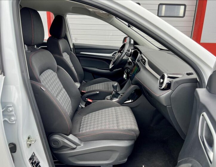 MG ZS Hatchback 1,5 l 78 kw