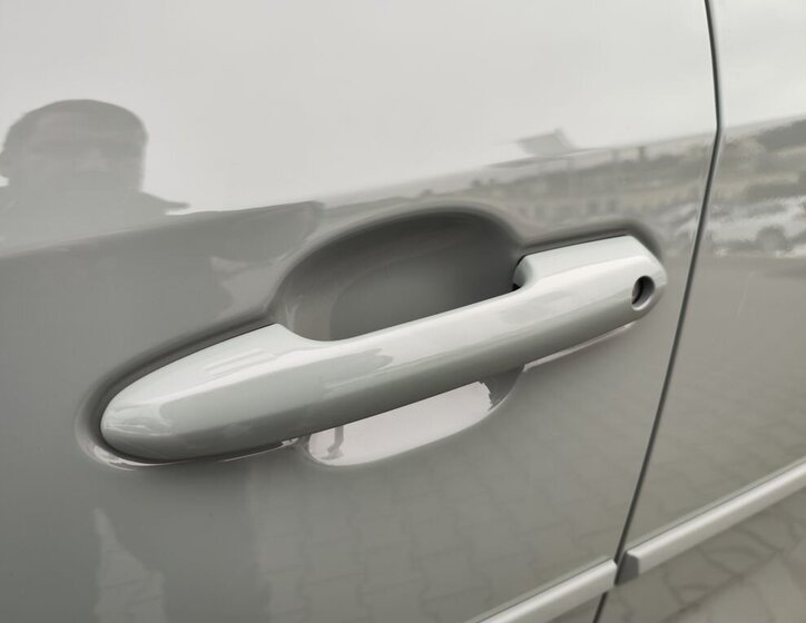 Toyota RAV4 Kombi 2,5 l 131 kw