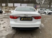 Jaguar XF Sedan 2,0 l 132 kw