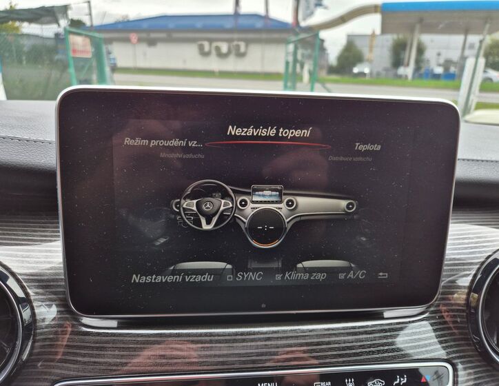 Mercedes-Benz Třídy V 26