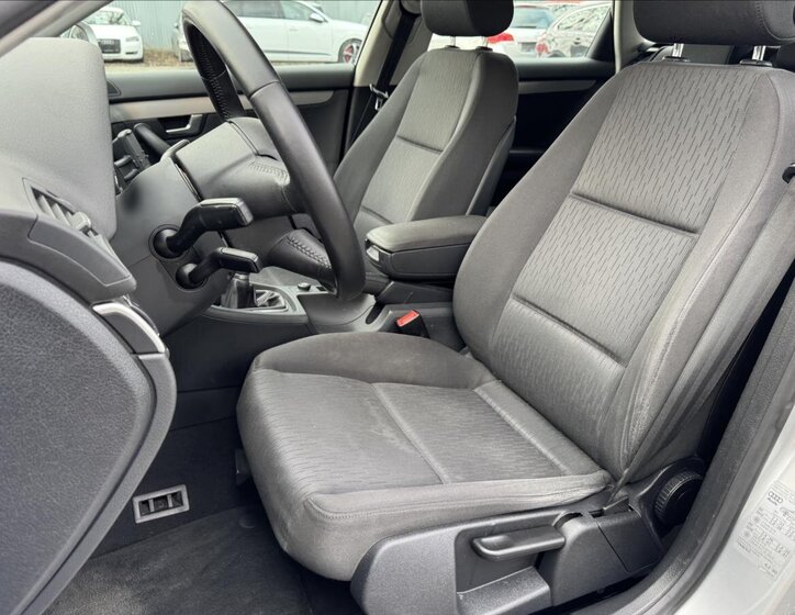 Audi A4 Kombi 2,0 l 103 kw