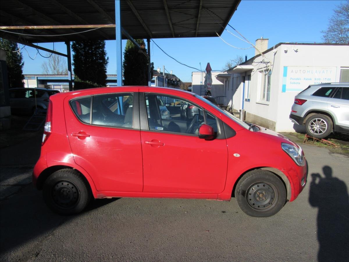 Suzuki Splash Hatchback 996,0 48 kw