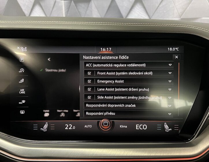 Volkswagen Touareg SUV / Terénní 3,0 l 210 kw