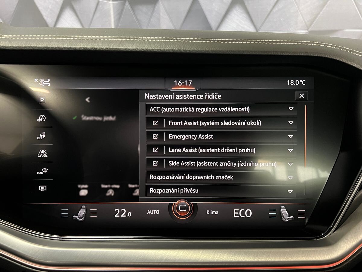 Volkswagen Touareg SUV / Terénní 3,0 l 210 kw