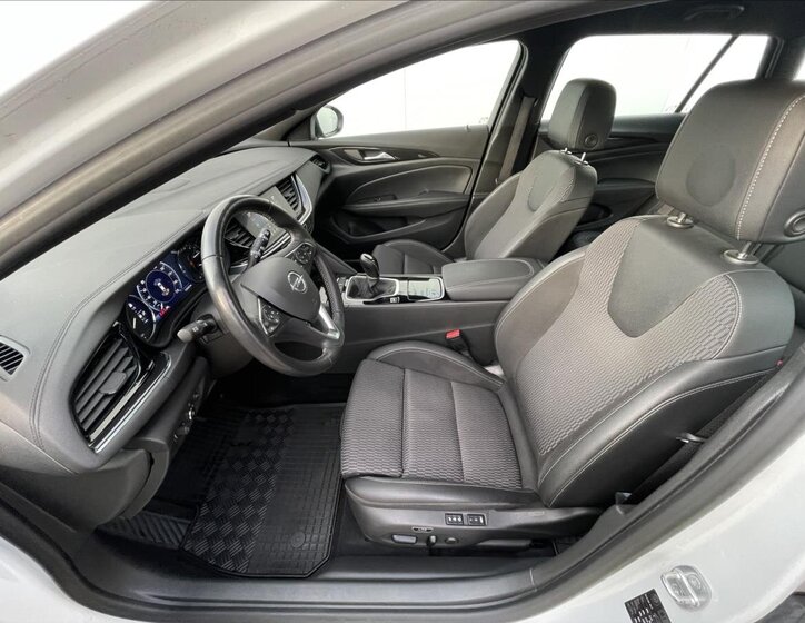 Opel Insignia Kombi 1,5 l 90 kw