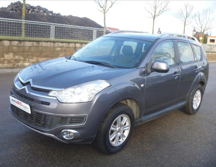 Citroën C-Crosser 1