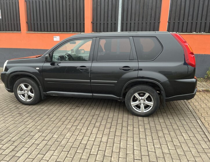 Nissan X-Trail 8