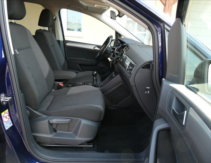 Volkswagen Touran MPV 1,2 l 81 kw