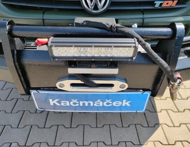 Volkswagen Transporter Kombi 2,5 l 75 kw