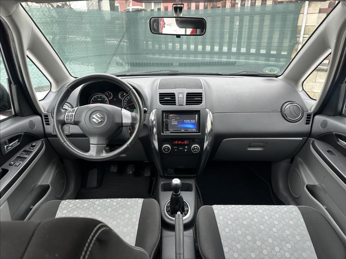 Suzuki SX4 Hatchback 1,6 l 88 kw