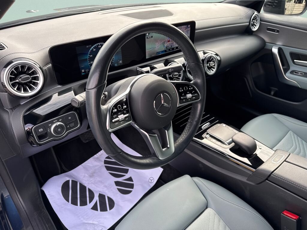 Mercedes-Benz CLA Sedan / Limuzína 1,3 l 100 kw