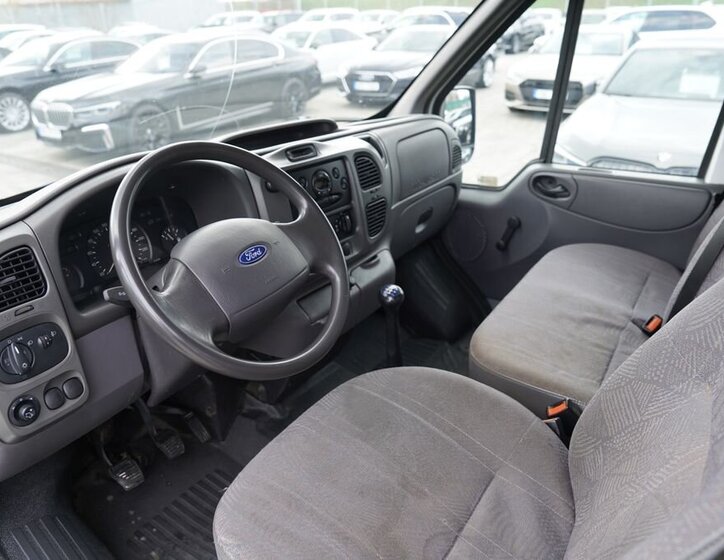 Ford Transit Skříň 2,0 l 73 kw
