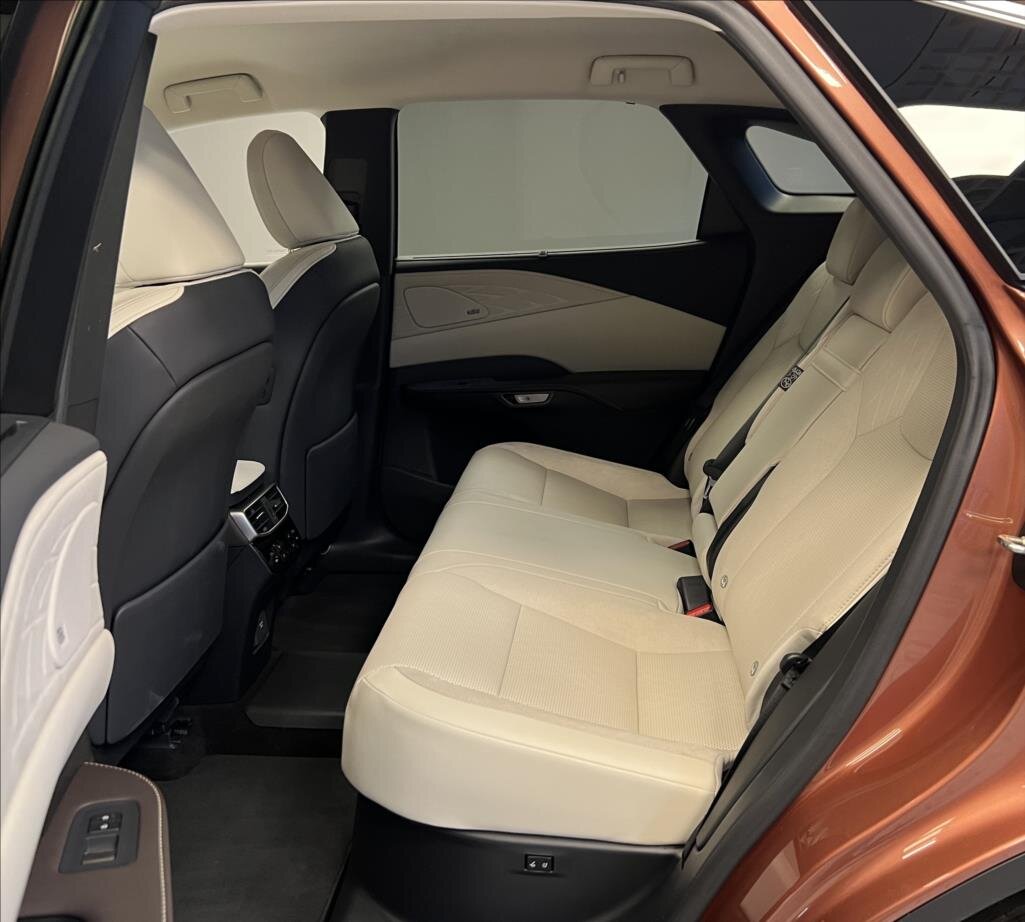 Lexus RX 450h plus SUV 2,5 l 227 kw