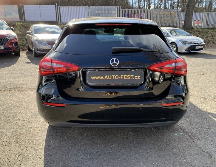 Mercedes-Benz Třídy A Hatchback 1,3 l 120 kw