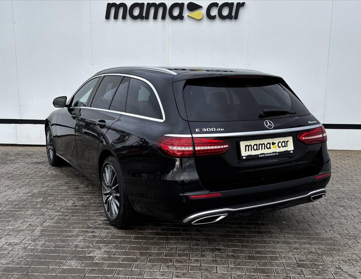 Mercedes-Benz Třídy E Kombi 2,0 l 143 kw