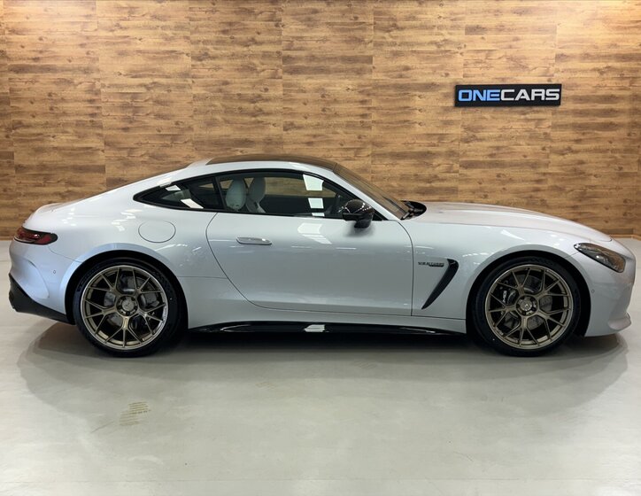 Mercedes-Benz AMG GT Kupé 4,0 l 430 kw