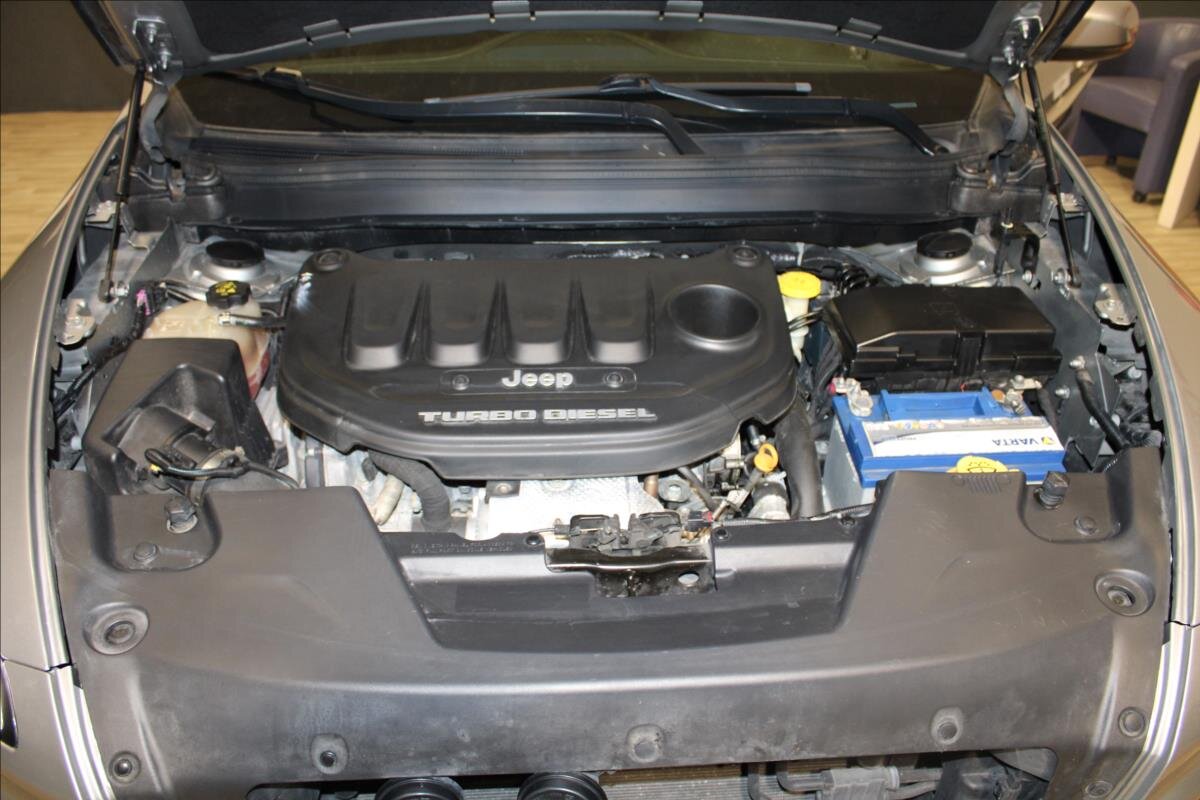 Jeep Cherokee SUV / Terénní 2,2 l 136 kw