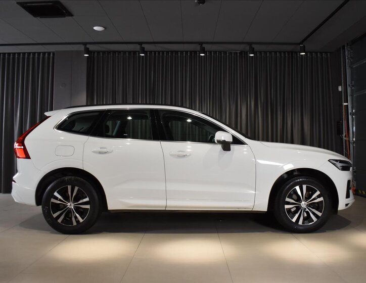 Volvo XC60 SUV / Terénní 2,0 l 145 kw
